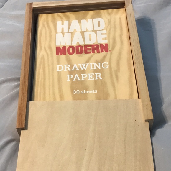 Kid’s Drawing Kit with wooden box - Picture 3 of 7